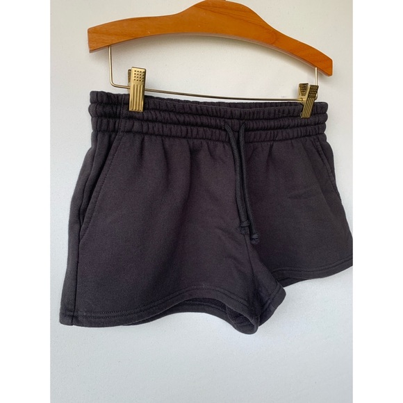 Small, Aritzia TNA, black cozy sweater shorts - Picture 4 of 13